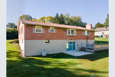 15 Windmere Drive, Troy, OH 45373 - Photo 9