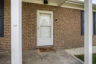 4137 Rosehill Dr, Beavercreek, OH 45431 - Photo 7