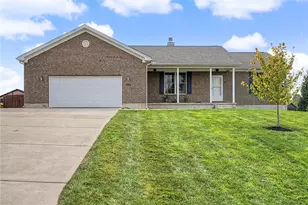 4137 Rosehill Dr, Beavercreek, OH 45431 - Photo 1