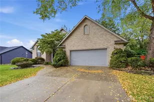 1974 Appian Way, Springfield, OH 45503 - Photo 7