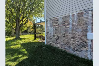 7048 Safari Drive, Huber Heights, OH 45424 - Photo 9