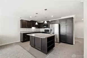 141 Old Pond Rd, Springboro, OH 45066 - Photo 5