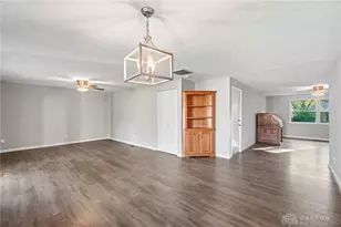 304 Waterford Dr, Dayton, OH 45458 - Photo 17