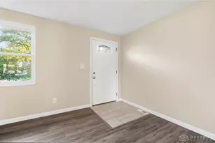 304 Waterford Dr, Dayton, OH 45458 - Photo 5