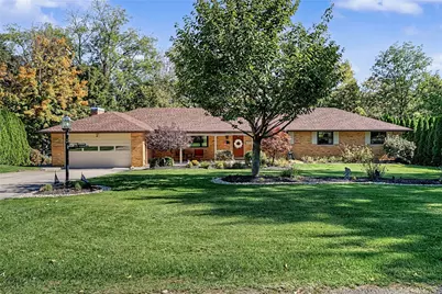 4070 Woodedge Drive, Bellbrook, OH 45305 - Photo 3