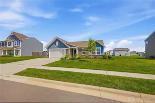 790 Hunters Run Dr, Brookville, OH 45309 - Photo 1