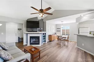422 Waterfront Pl, Washington Twp, OH 45458 - Photo 13