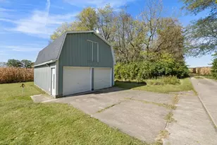 11855 Troy Rd, New Carlisle, OH 45344 - Photo 51