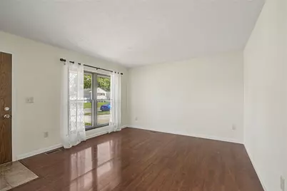 1952 Crase Drive, Xenia, OH 45385 - Photo 9