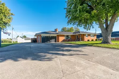 4015 W Camelot Road, Piqua, OH 45356 - Photo 3