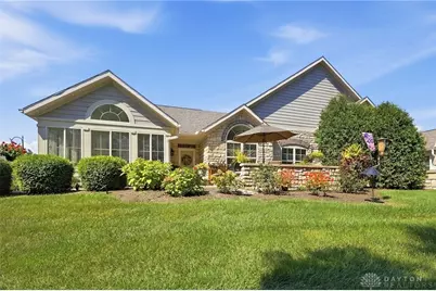 108 Scarborough Village Drive, Washington Twp, OH 45458 - Photo 7