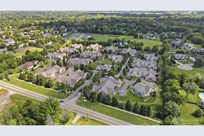 108 Scarborough Village Drive, Washington Twp, OH 45458 - Photo 5