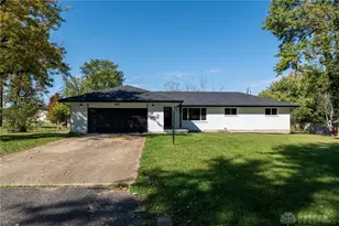 2640 N Emerald Dr, Beavercreek, OH 45431 - Photo 1