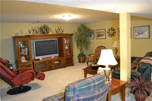 1045 Golfview Dr, Middletown, OH 45042 - Photo 11