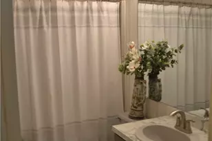 1045 Golfview Dr, Middletown, OH 45042 - Photo 7