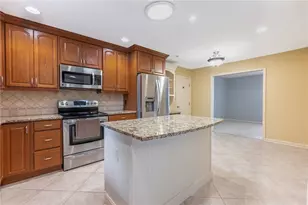 486 Peachcreek Rd, Dayton, OH 45458 - Photo 7