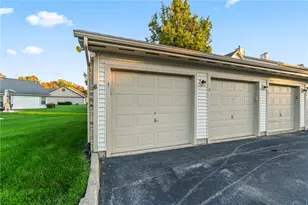 9444 Captiva Bay Dr, Miami Township, OH 45342 - Photo 23