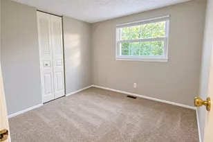 3075 John Gray Rd, Colerain Township, OH 45251 - Photo 17