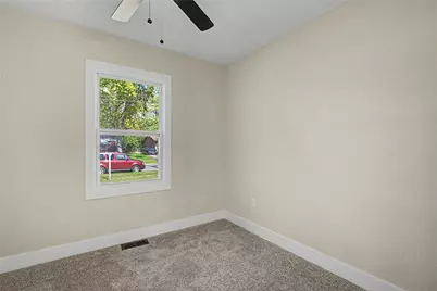 5250 Whaley Drive, Dayton, OH 45417 - Photo 15