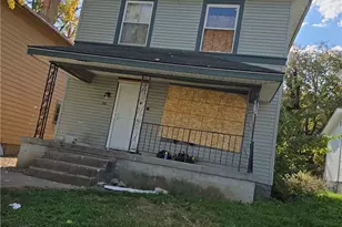 152 E Parkwood Dr, Dayton, OH 45405 - Photo 1
