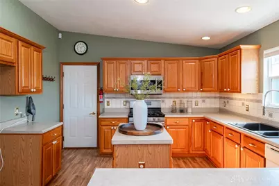 9550 State Route 725 Pike, German Twp, OH 45327 - Photo 15