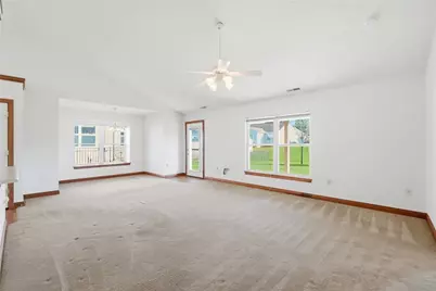 499 Jodee Drive, Xenia, OH 45385 - Photo 5