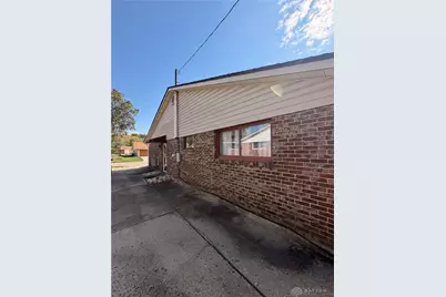 7277 Claircrest Drive, Huber Heights, OH 45424 - Photo 5