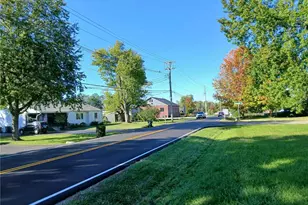 114 Darst Rd, Dayton, OH 45440 - Photo 5