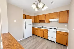 908 W Lake Ave, New Carlisle, OH 45344 - Photo 1