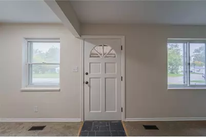 520 Earnshaw Drive, Kettering, OH 45429 - Photo 3