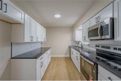 520 Earnshaw Drive, Kettering, OH 45429 - Photo 9
