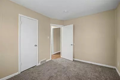 4545 Greenwich Village Avenue, Dayton, OH 45406 - Photo 19