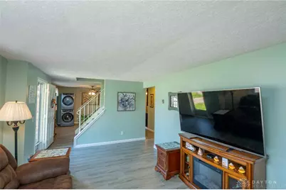 2700 Edna Lane, Springfield, OH 45503 - Photo 9