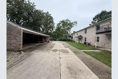 290 E Alex Bell Road #2, Centerville, OH 45459 - Photo 33