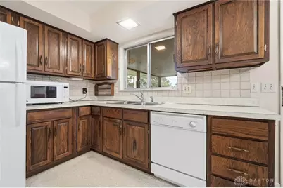 386 Silvertree Lane, Centerville, OH 45459 - Photo 11
