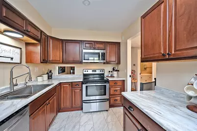 6407 Kindred Square, Dayton, OH 45449 - Photo 5