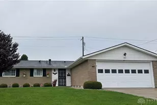321 N Garber Dr, Tipp City, OH 45371 - Photo 1