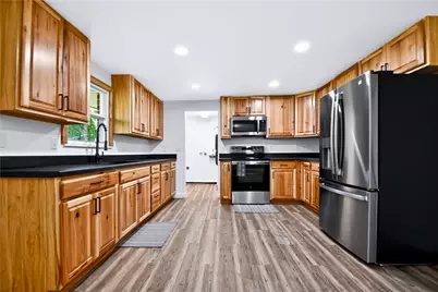 4877 Fishburg Road, Huber Heights, OH 45424 - Photo 9