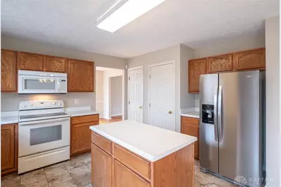 6750 Waterview Way, Huber Heights, OH 45424 - Photo 9