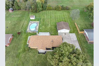 7671 Mark Avenue, Huber Heights, OH 45424 - Photo 3