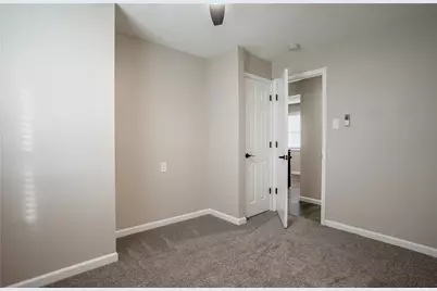 115 E McLaughlin Avenue, Fairborn, OH 45324 - Photo 9