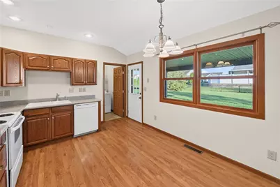 94 Snapdragon Drive, Eaton, OH 45320 - Photo 9