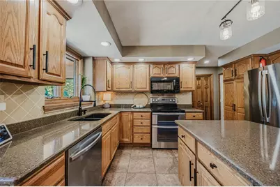 2066 Canterbury Court, Troy, OH 45373 - Photo 29