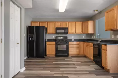 3507 King Edward Way, Beavercreek, OH 45431 - Photo 3