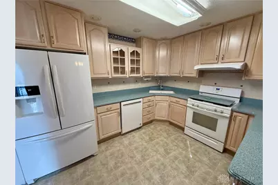 1586 Dee Anne Drive, Xenia, OH 45385 - Photo 13