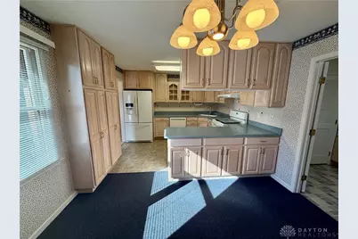 1586 Dee Anne Drive, Xenia, OH 45385 - Photo 15