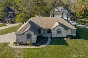 10 Elie Ct, Springboro, OH 45066 - Photo 1