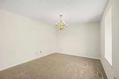 5799 Waynegate Road, Huber Heights, OH 45424 - Photo 5