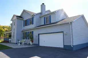 4928 Taylorsville Rd, Huber Heights, OH 45424 - Photo 1