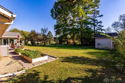 319 Beechgrove Drive, Englewood, OH 45322 - Photo 27